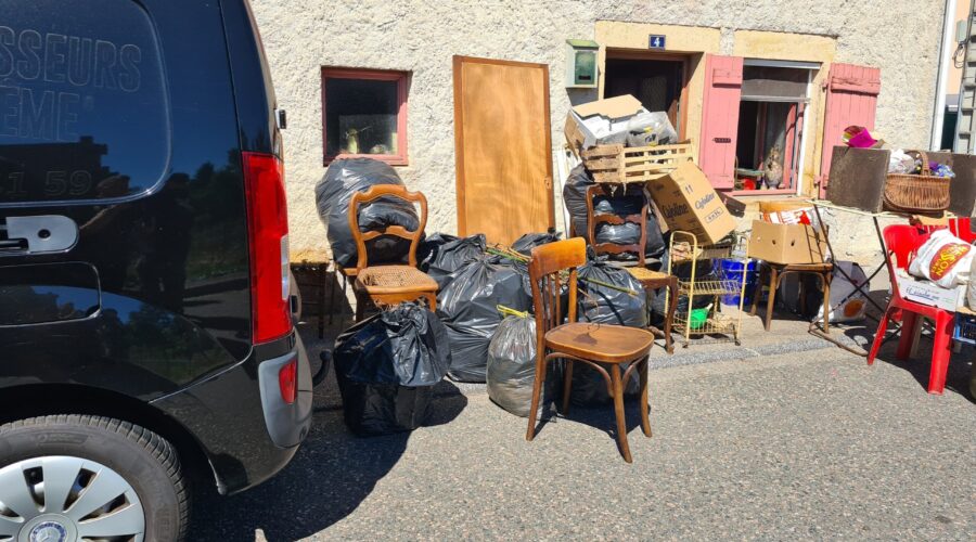 Les avantages de faire appel à une entreprise de débarras